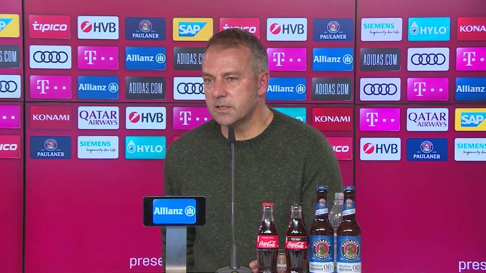 Bayern-Coach Hansi Flick spricht vor dem Duell gegen Bremen über die Personalsituation. Neuzugang Tanguy Nianzou wird im Kader stehen.