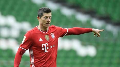 Robert Lewandowski will sich vorerst nicht mit Gerd Müllers Rekord von 40 Saisontoren beschäftigen. 