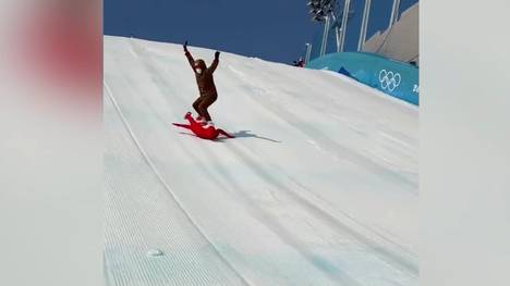 Snowboarder Nicolas Huber sorgt mit einem auf seinem Instagram-Kanal veröffentlichten Stunt-Video für Aufsehen bei den Olympischen Spielen in Peking.