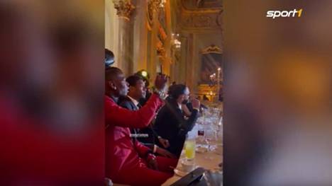 Anlässlich seines 30. Geburtstags lädt Memphis Depay nach Madrid. Gemeinsam mit Jude Bellingham, David Alaba und Paul Pogba feiert der Atlético-Stürmer ausgiebig. 