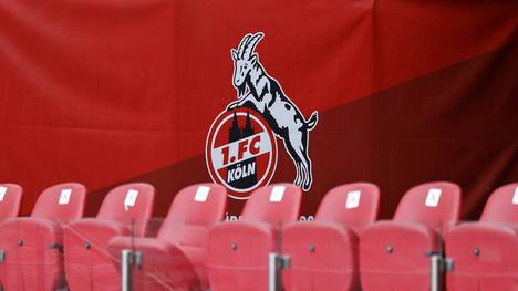 Trotz der erfolgreichen Saison mit der Erreichen der Conference-League-Playoffs sieht Köln-Geschäftsführer Christian Keller den FC vor einer schwierigen Zukunft. 