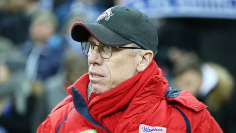 Der 1. FC Köln beschäftigt sich offenbar mit einer Rückkehr von Trainer Peter Stöger zur neuen Saison. 