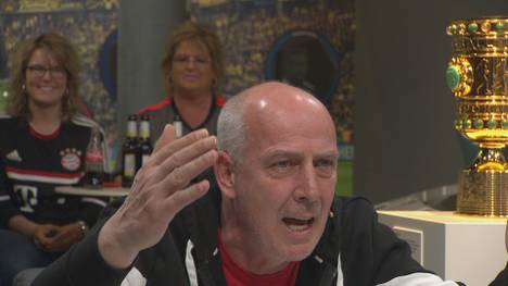 Lewandowski schnürt gegen Salzburg einen Blitz-Hattrick. Eine spezielle Sache stört Mario Basler aber bei Bayerns Torjäger.