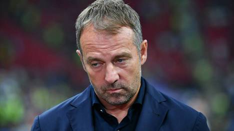 Das blamable WM-Aus der DFB-Mannschaft ist Thema im Doppelpass. Vor allem der Führungsstil von Bundestrainer Hansi Flick wirft Fragen auf.