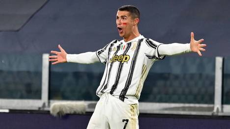 Eine der spannendesten Transfermarkt-Fragen des Sommers ist geklärt: CR7 bleibt in Turin! Doch der Superstar führte offenbar Gespräche mit einem anderen Top-Klub.