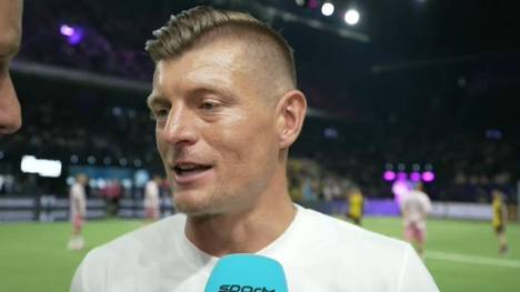 Am Rande der Icon League spricht Toni Kroos über Florian Wirtz' Entscheidung, den FC Liverpool dem FC Bayern vorzuziehen.