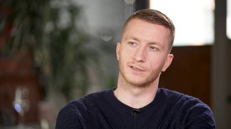 Marco Reus von Borussia Dortmund hat seinen Vertrag verlängert und im Interview angekündigt, dass er Teil des Kaders bei der Heim-EM 2024 sein will.