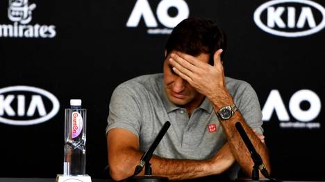 Für Roger Federer ist die Tennis-Saison beendet. Der Schweizer muss sich erneut einer Operation an seinem rechten Knie unterziehen.