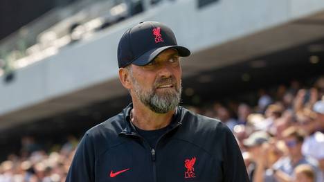 Die offensive Transferpolitik des finanziell angeschlagenen FC Barcelona kommt nicht bei jedem gut an – auch Jürgen Klopp erhebt Zweifel.