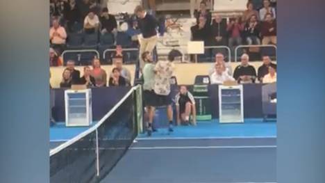 Tennis-Eklat bei Challenger-Turnier in Frankreich! Nach dem Spiel kommt es zu einem Handgemenge zwischen Corentin Moutet und Adrian Andreev. 