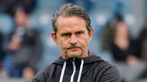 Der 1. FC Kaiserslautern stellt Trainer Dirk Schuster frei. Sein Nachfolger könnte aus Österreich kommen. SPORT1 kann erste Gespräche mit dem möglichen Nachfolger bestätigen.