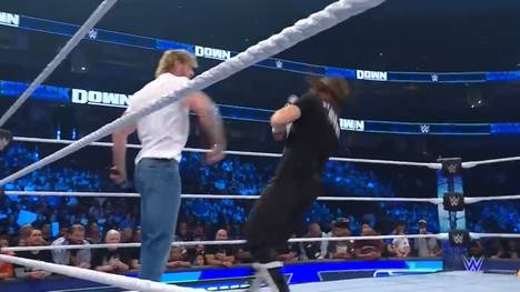 YouTube-Superstar Logan Paul rückt bei der Wrestling-Liga ins Zentrum: Bei SmackDown fordert er Universal Champion Roman Reigns heraus - und schlägt dessen Verbündeten Sami Zayn nieder.