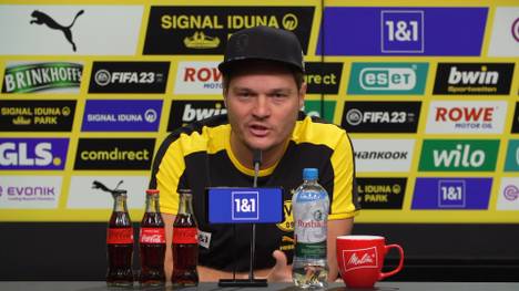 Edin Terzic befindet sich mit Borussia Dortmund aktuell in einer guten Phase. Dennoch kritisiert der BVB-Coach die Journalisten für ihre Fragen. 