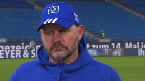 Nach nun vier sieglosen Ligaspielen wächst der Druck auf HSV-Trainer Steffen Baumgart. Dieser gibt sich nach dem verspielten Sieg gegen Schalke aber kämpferisch.