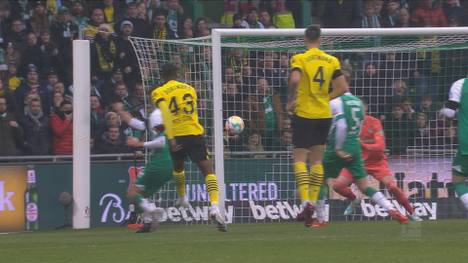 Der BVB holt bei Werder Bremen seinen sechsten Sieg in Serie, muss aber eine bittere Verletzung wegstecken. Ein Werderaner kehrt mit Turban aufs Spielfeld zurück.