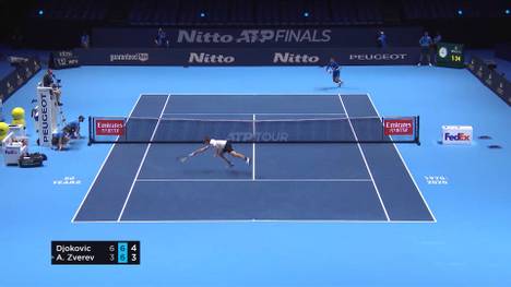 Im letzten Gruppenspiel der ATP Finals ist Alexander Zverev gegen Novak Djokovic zum Siegen verdammt - und verliert trotz eines Riesenkampfs im zweiten Durchgang.