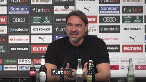 Daniel Farke wird als Trainer bei Borussia Mönchengladbach vorgestellt. In seiner ersten Pressekonferenz äußert sich der neue Coach auch zur Personalie Lucien Favre.