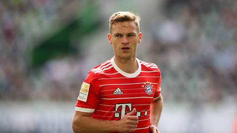 Joshua Kimmich zählt beim FC Bayern seit Jahren zum Stammpersonal und besitzt einen Vertrag bis 2025. Ein Wechsel ins Ausland ist jedoch künftig eine ernsthafte Option für den Mittelfeldspieler.
