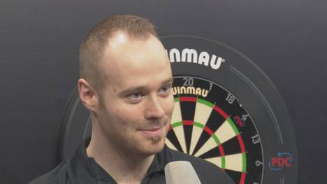 Im Interview mit Sport1 hat der deutsche Dartspieler Max Hopp dazu aufgefordert, dass der WM-Sensation Gabriel Clemens im Saarland eine Statue erbaut wird. 