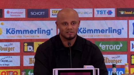 Durch die erste Bundesliga-Niederlage in dieser Saison verpasst es der FC Bayern, an der Spitze davonzuziehen. Trainer Vincent Kompany bleibt gelassen