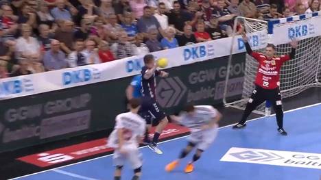 Die Highlights der Partie SG Flensburg-Handewitt - HC Erlangen aus der Handball-Bundesliga im Video.