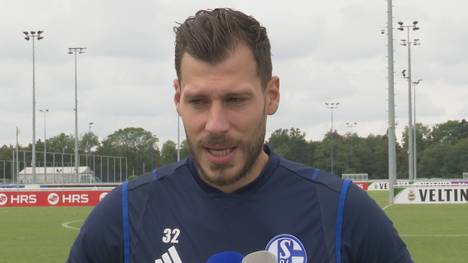 Im Interview spricht S04-Keeper Marius Müller über den Fehlstart der Schalker.