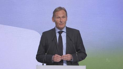 Auf dem Neujahrsempfang der DFL hat Aufsichtsratsboss Hans-Joachim Watzke die Wichtigkeit der EURO 2024 in Deutschland unterstrichen. Daher appelliert der 63-Jährige auch an die Medien.
