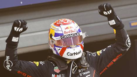 Der Red-Bull-Pilot Max Verstappen bahnt sich seinen Weg in Richtung Formel-1-Weltmeisterschaft. Bei seinem Heimrennen in Zandvoort siegte der Niederländer bereits zum zehnten Mal in dieser Saison.