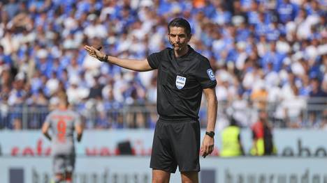 Bundesliga-Schiedsrichter Deniz Aytekin wird keine internationalen Spiele mehr leiten. Der 44-Jährige will sich nach zwölf Jahren als FIFA-Referee künftig ganz auf seine nationalen Einsätze konzentrieren.
