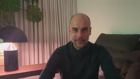 Pep Guardiola sendet Glückwünsche an den FC Bayern. Er war zuvor der einzige Trainer, dem das Sextuple gelang -  und schlägt ein besonderes Duell vor.