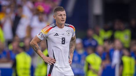 Wenn am Montagabend im Rahmen des Nations-League-Spiels der DFB-Elf gegen die Niederlande die jüngst zurückgetretenen Nationalspieler verabschiedet werden, wird Toni Kroos nicht anwesend sein.