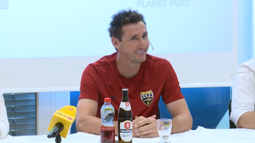 Miroslav Klose tritt seinen ersten Job als Cheftrainer an und überrascht bei der Wahl seines Klubs. Der Weltmeister von 2014 betreut ab sofort einen Abstiegskandidaten aus Österreich.