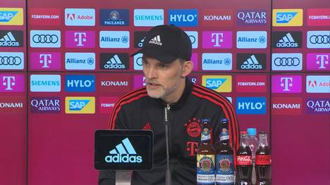 Die Bayern stehen vor dem Spiel in Bremen unter Zugzwang. Thomas Tuchel wird auf der Pressekonferenz im Vorfeld gefragt, was er sich für einen Fußball in der kommenden Saison wünscht.