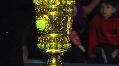 Das Achtelfinale des DFB-Pokals wurden ausgelost. Der BVB trifft auf den VFB Stuttgart. Bayern-Besieger Saarbrücken bekommt es mit Frankfurt zu tun und der HSV empfängt die alte Dame aus Berlin.