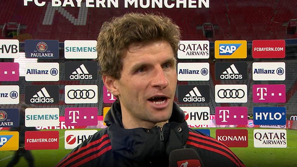 Thomas Müller bezieht nach dem knappen Sieg gegen Bielefeld Stellung. Der Nationalspieler äußert sich auch zur turbulenten Jahreshauptversammlung unter der Woche.