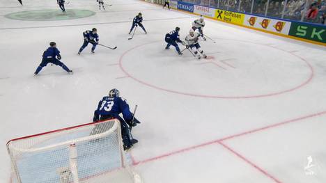 Im Auftaktspiel der Eishockey-WM treffen Finnland und die USA aufeinander. Weltmeister Finnland geht in Führung, am Ende triumphieren aber die Amerikaner.
