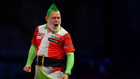 Darts-Grinch Peter Wright kennt kein Erbarmen und macht in seinem Auftaktmatch kurzen Prozess. Mansell kann seinen Erstrundenerfolg nur kurz genießen. Wright zielt bei einem Highfinish ganz genau.