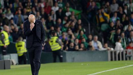 Zinédine Zidanes zweite Amtszeit bei Real Madrid scheint negativ zu enden. Er gefährdet damit seinen Status als Legende.