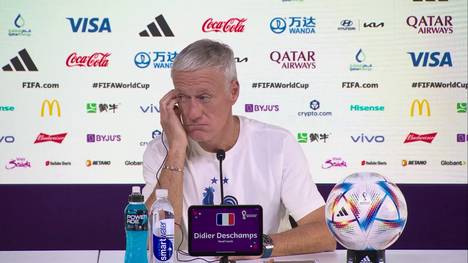 Vor dem WM-Achtelfinale zwischen Frankreich und Polen erlebte Trainer Didier Deschamps einen einsamen Moment während eines Übersetzungsproblems auf der Pressekonferenz vor dem Spiel.