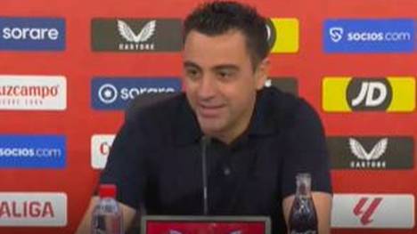 Auf der Pressekonferenz nach dem Spiel zwischen Sevilla und dem FC Barcelona spricht Xavi über seine Zukunft. Einen anderen Verein in Zukunft zu trainieren schließt der Spanier nicht aus.