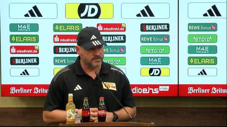 Union-Trainer Steffen Baumgart äußert sich auf der Pressekonferenz zum Feuerzeug-Eklat während des Spiels der Eisernen gegen den VfL Bochum.