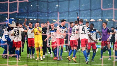 Der HSV geht auf Relegationsplatz drei zwar mit einem Punkt Rückstand auf den Zweiten Heidenheim in den Saison-Endspurt – aber jetzt mit breiterer Brust denn je.