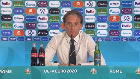 Italien startet mit zwei Siegen in die Europameisterschaft und steht damit bereits im Achtelfinale. Roberto Mancini will von einer Favoritenrolle nichts wissen.