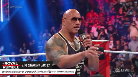 Bei WWE Monday Night RAW überrascht Megastar Dwayne "The Rock" Johnson die Fans - und macht am Ende eine heiße Andeutung, dass ein Gigantenduell gegen Roman Reigns ins Haus steht ...
