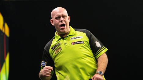 Michael Van Gerwen glänzt mit einem 3-Dart-Average von 118,52 Punkten und präsentiert sich kurz vor der WM somit in Top-Form.