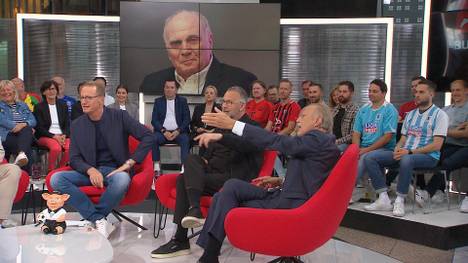 Im STAHLWERK Doppelpass entwickelt sich eine emotionale Diskussion um die Verantwortlichen des FC Bayern. Zerstört Ehrenpräsident Uli Hoeneß sein Lebenswerk?