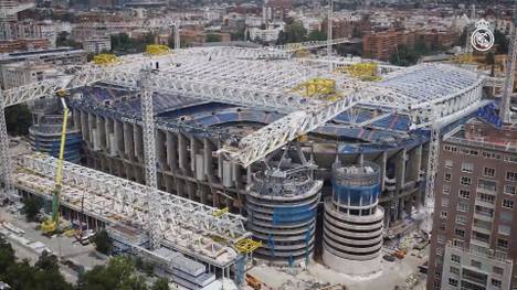 Obwohl der Ball dort nicht rollt, ist im Stadion von Real Madrid jede Menge Bewegung. Das Estadio Santiago Bernabéu könnte trotz Komplikationen schon bald umgebaut sein.