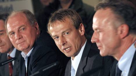 Bayerns Vorstandsvorsitzender Karl-Heinz Rummenigge bereut rückblickend die Entscheidung, Jürgen Klinsmann als Bayern-Trainer verpflichtet zu haben.