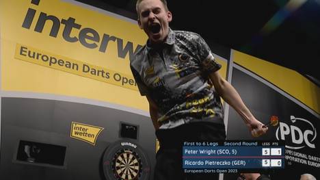 Ricardo Pietreczko gewinnt im Decider nach einer sagenhaften Aufholjagd gegen Ex-Weltmeister Peter Wright mit 6:5 und steht im Achtelfinale der European Darts Open.