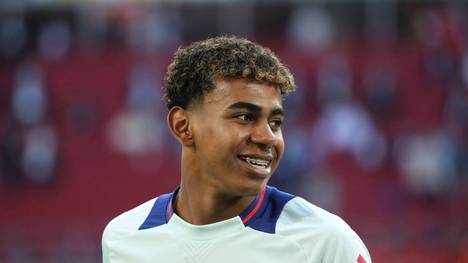 Paris St. Germain baggert offenbar an Lamine Yamal. Dabei steht ein Mega-Angebot im Raum - erfolgsversprechend ist aber wohl auch dieses nicht.